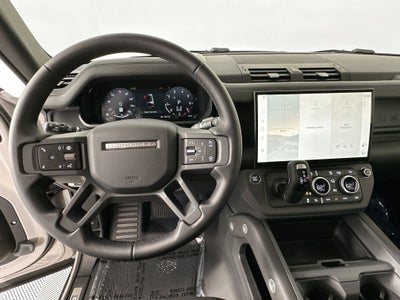 2026 Land Rover Defender 130 X-Dynamic SE