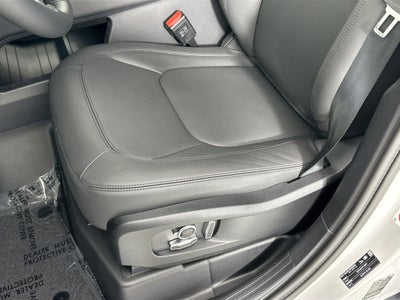 2026 Land Rover Defender 130 X-Dynamic SE