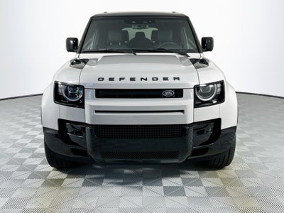 2026 Land Rover Defender 130 X-Dynamic SE