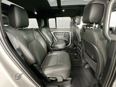 2026 Land Rover Defender 130 X-Dynamic SE