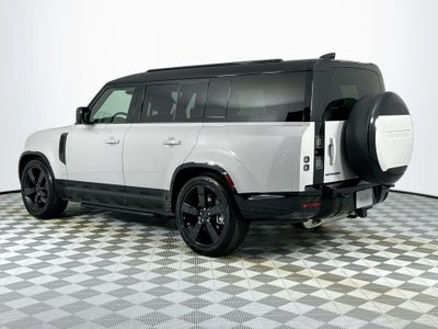 2026 Land Rover Defender 130 X-Dynamic SE