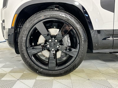 2026 Land Rover Defender 130 X-Dynamic SE