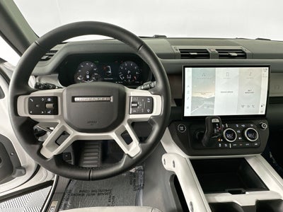 2026 Land Rover Defender 130 X-Dynamic SE