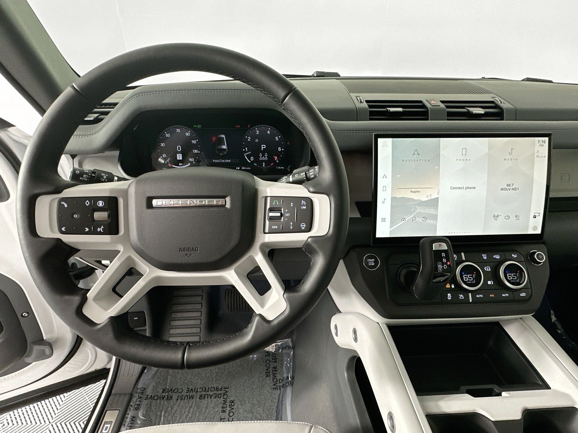 2026 Land Rover Defender 130 X-Dynamic SE