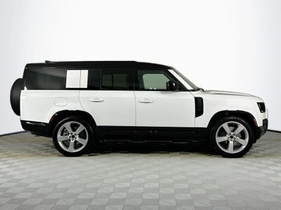 2026 Land Rover Defender 130 X-Dynamic SE