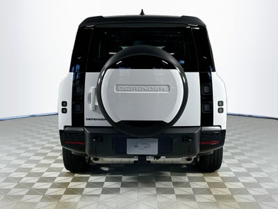 2026 Land Rover Defender 130 X-Dynamic SE