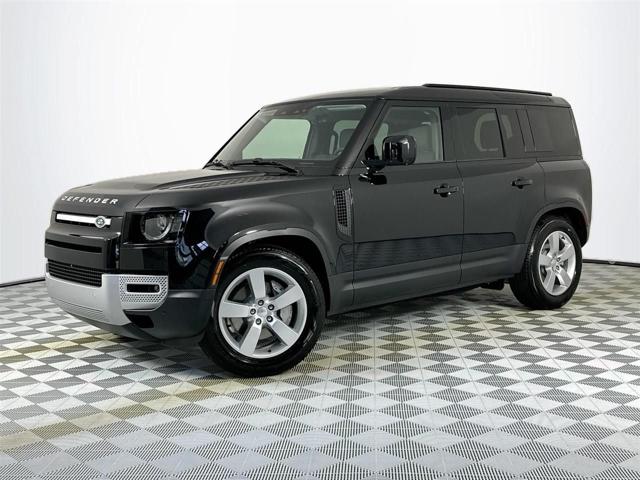 2025 Land Rover Defender 110 S