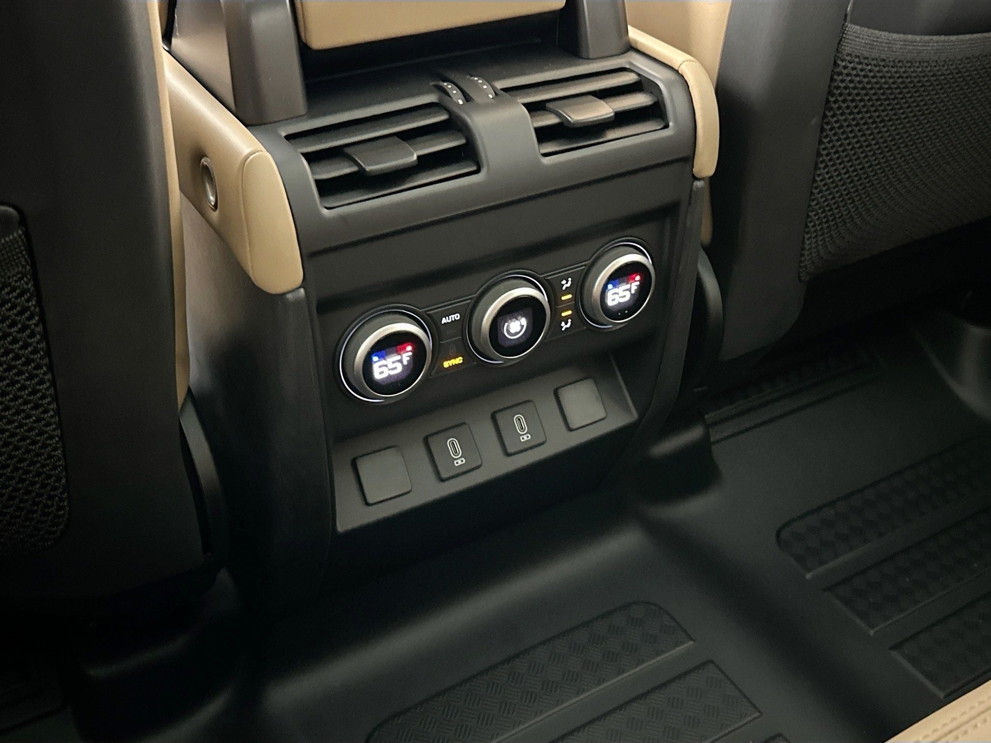 2026 Land Rover Defender 110 S
