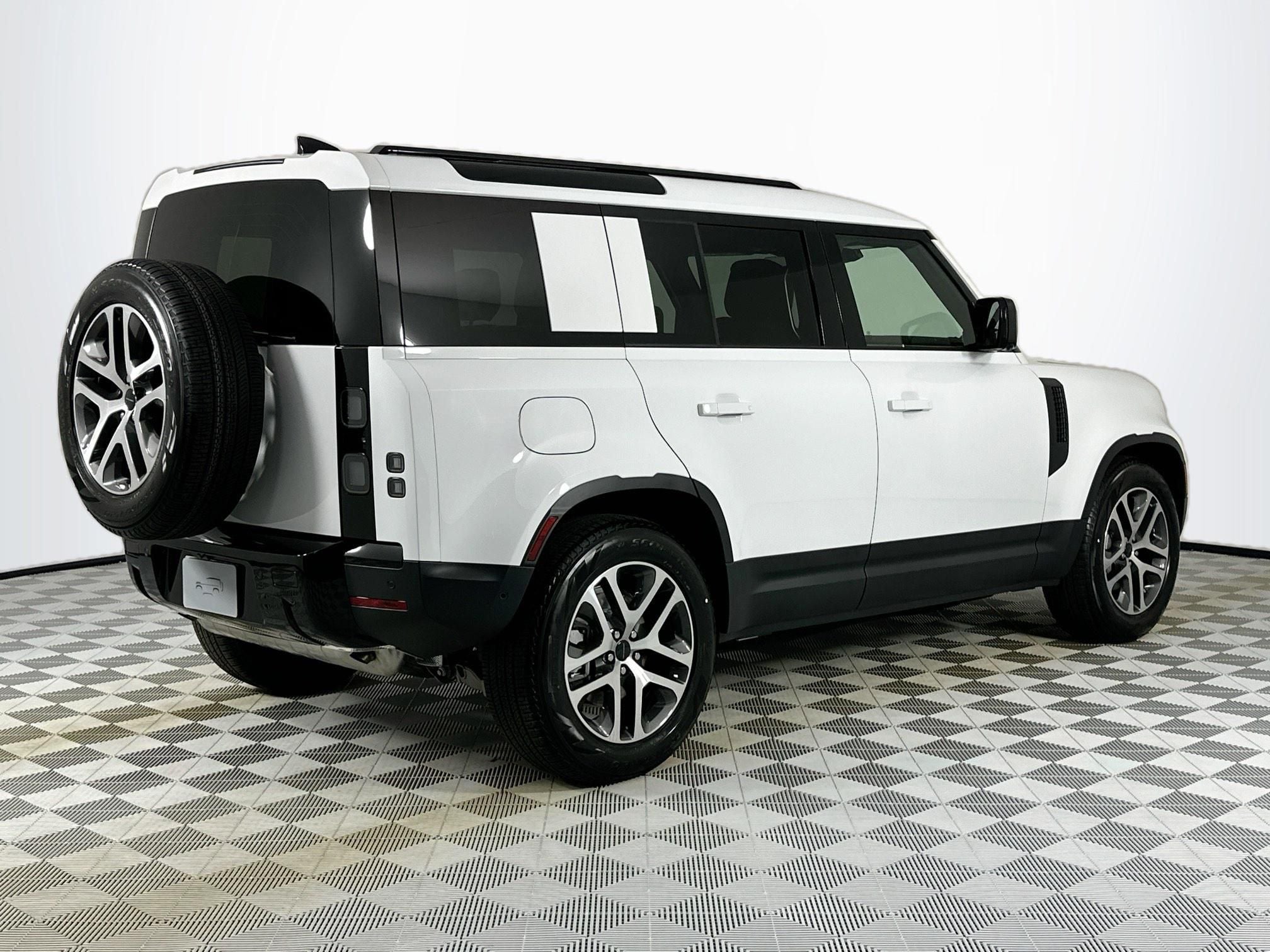 2026 Land Rover Defender 110 S
