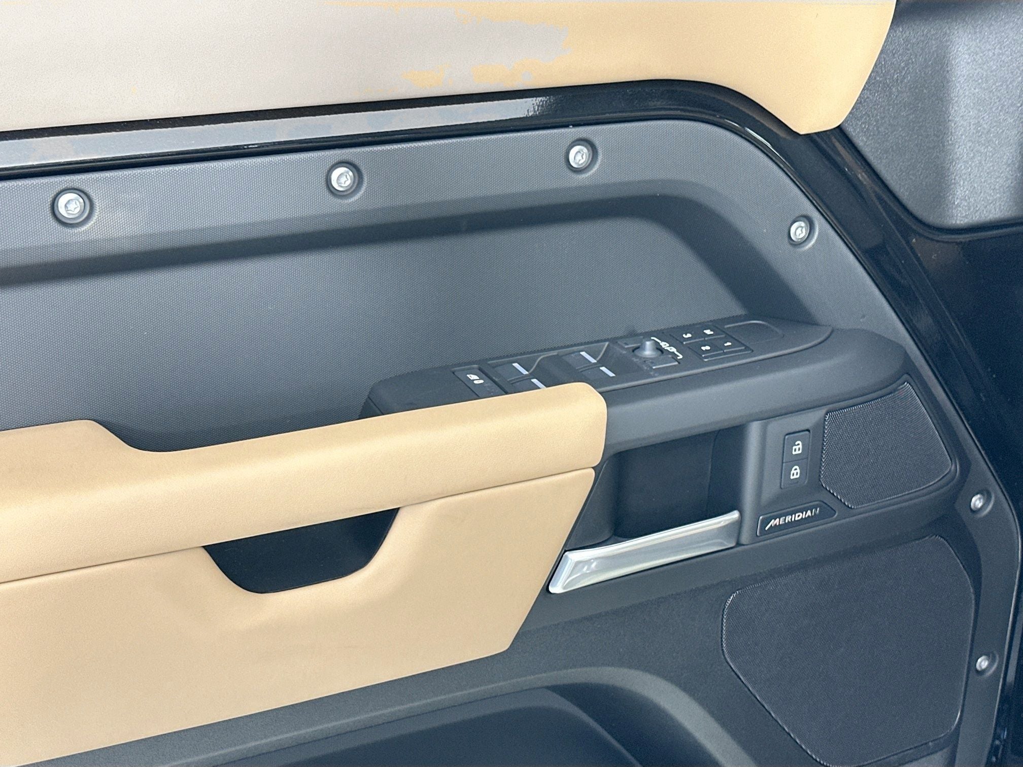 2026 Land Rover Defender 110 S