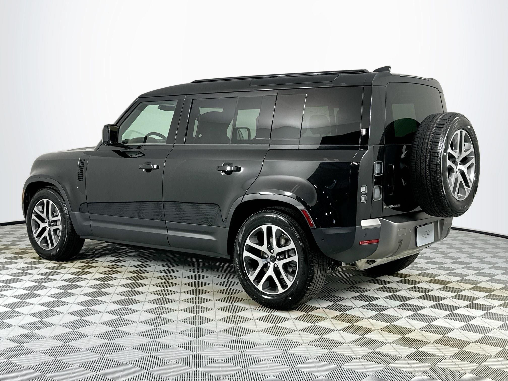2026 Land Rover Defender 110 S