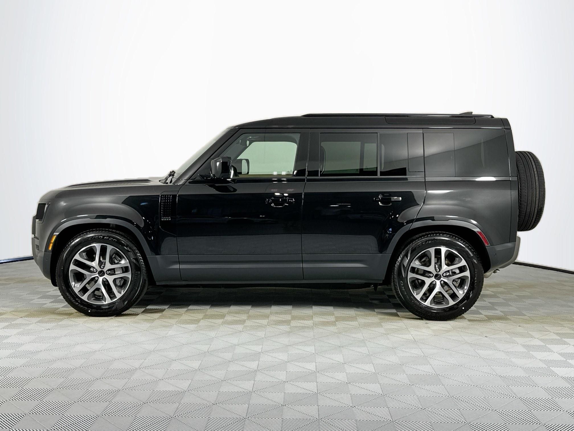 2026 Land Rover Defender 110 S