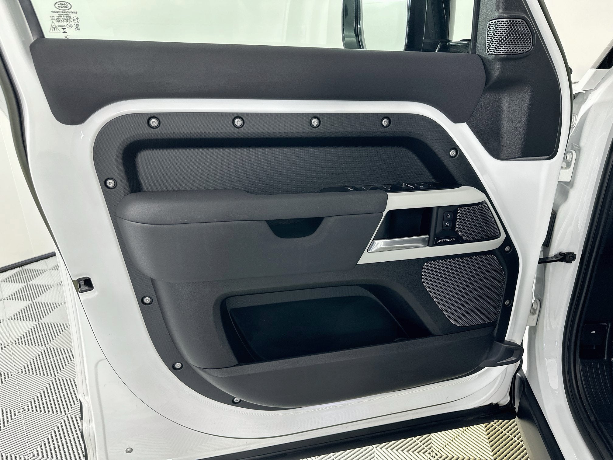 2023 Land Rover Defender 110 S
