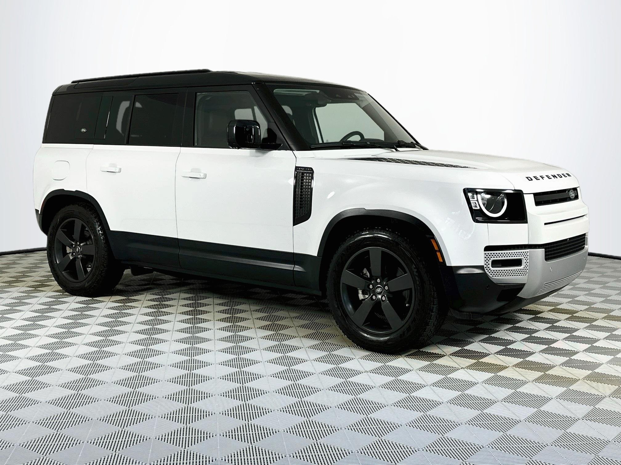 2023 Land Rover Defender 110 S