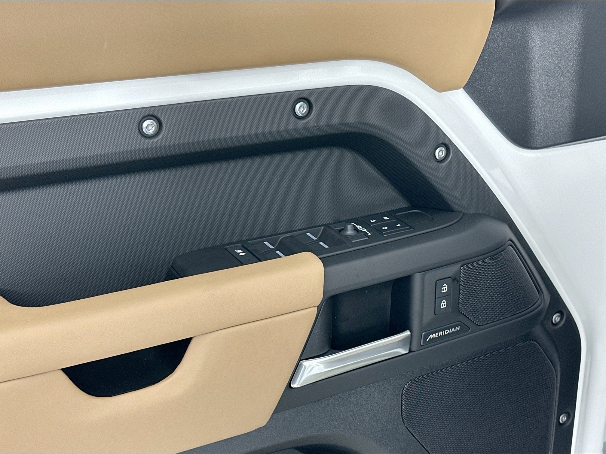 2026 Land Rover Defender 110 S