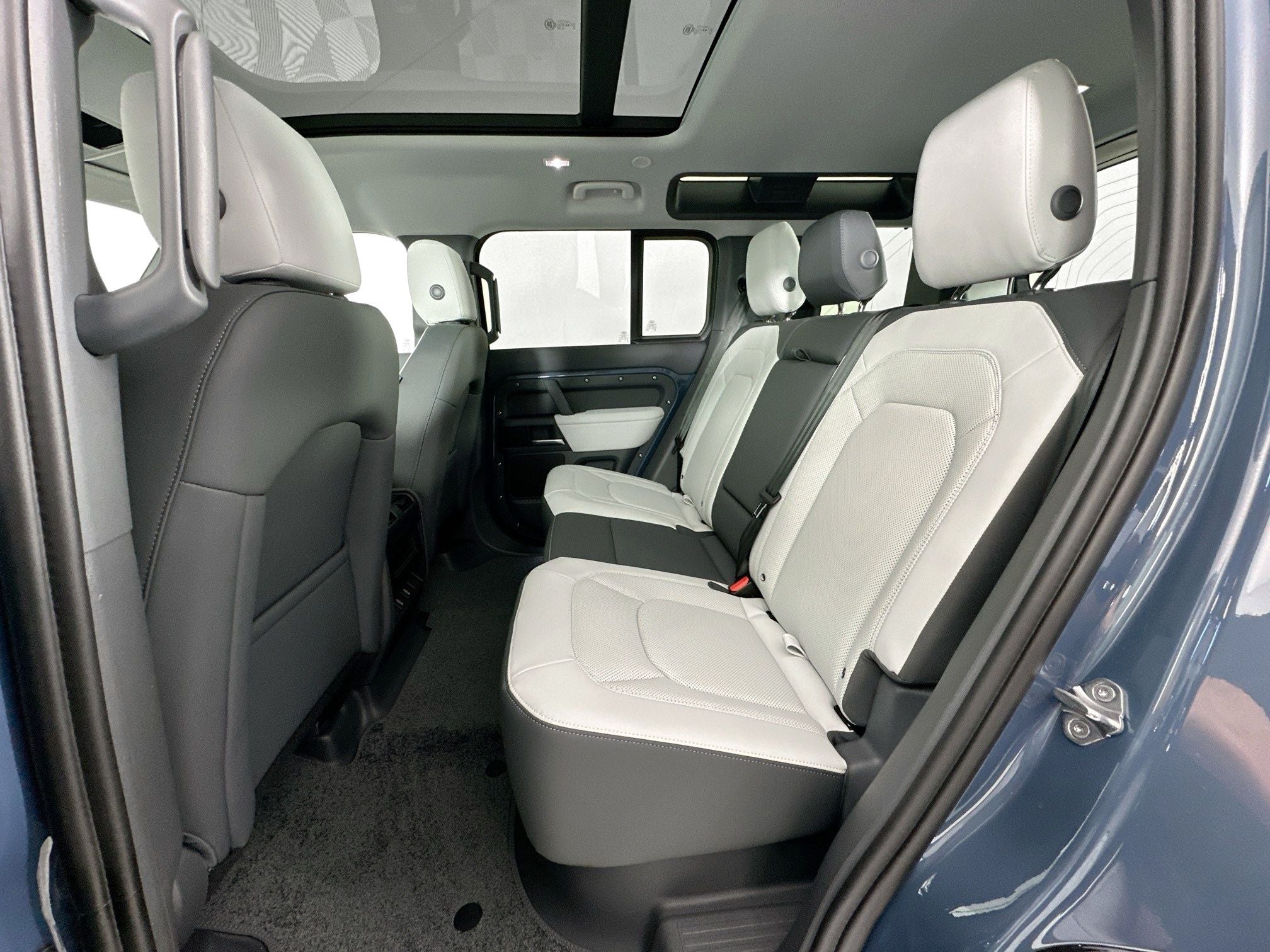 2026 Land Rover Defender 110 S