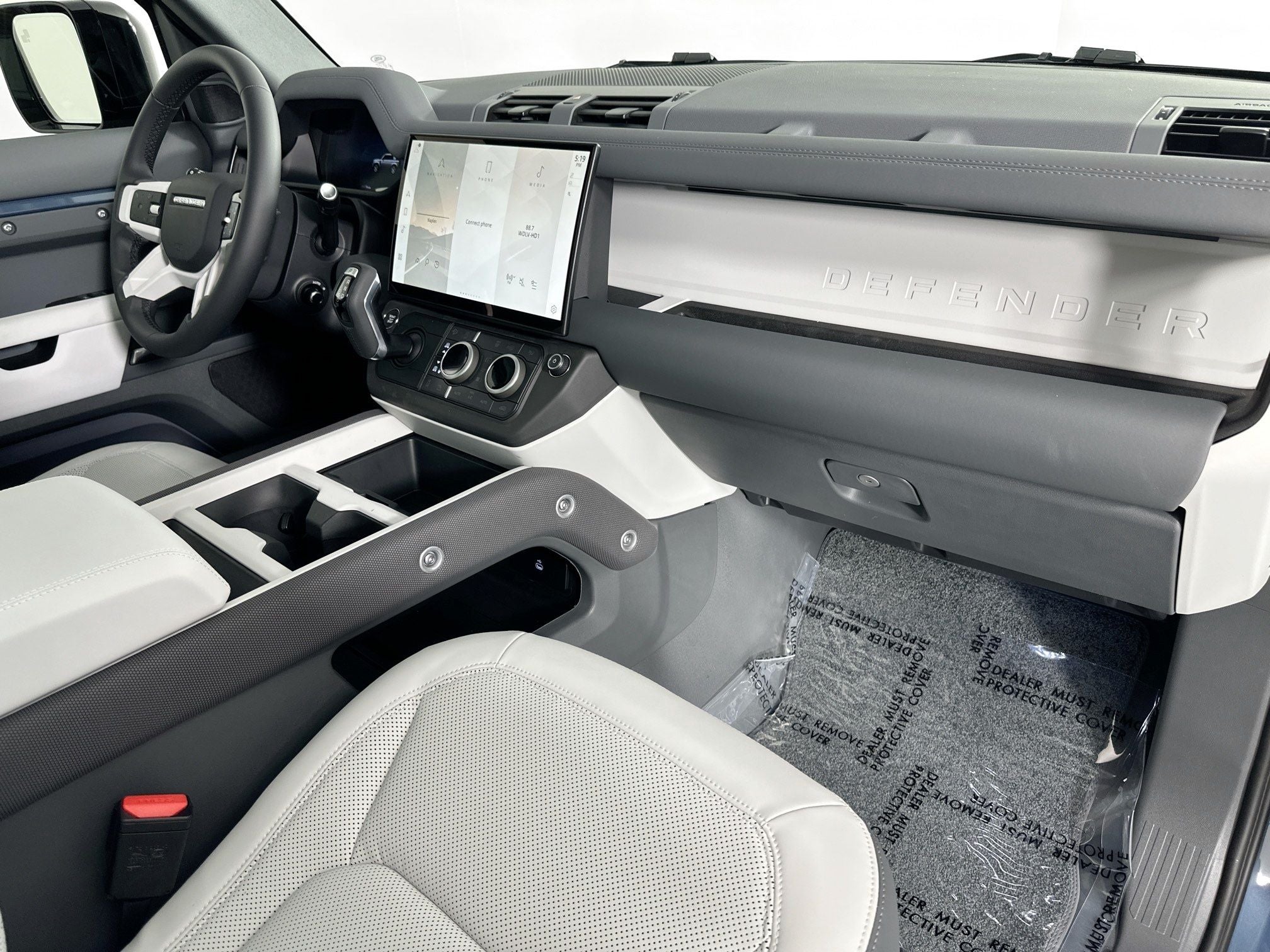 2026 Land Rover Defender 110 S
