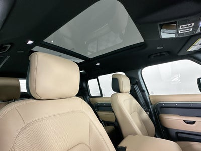 2025 Land Rover Defender 110 S