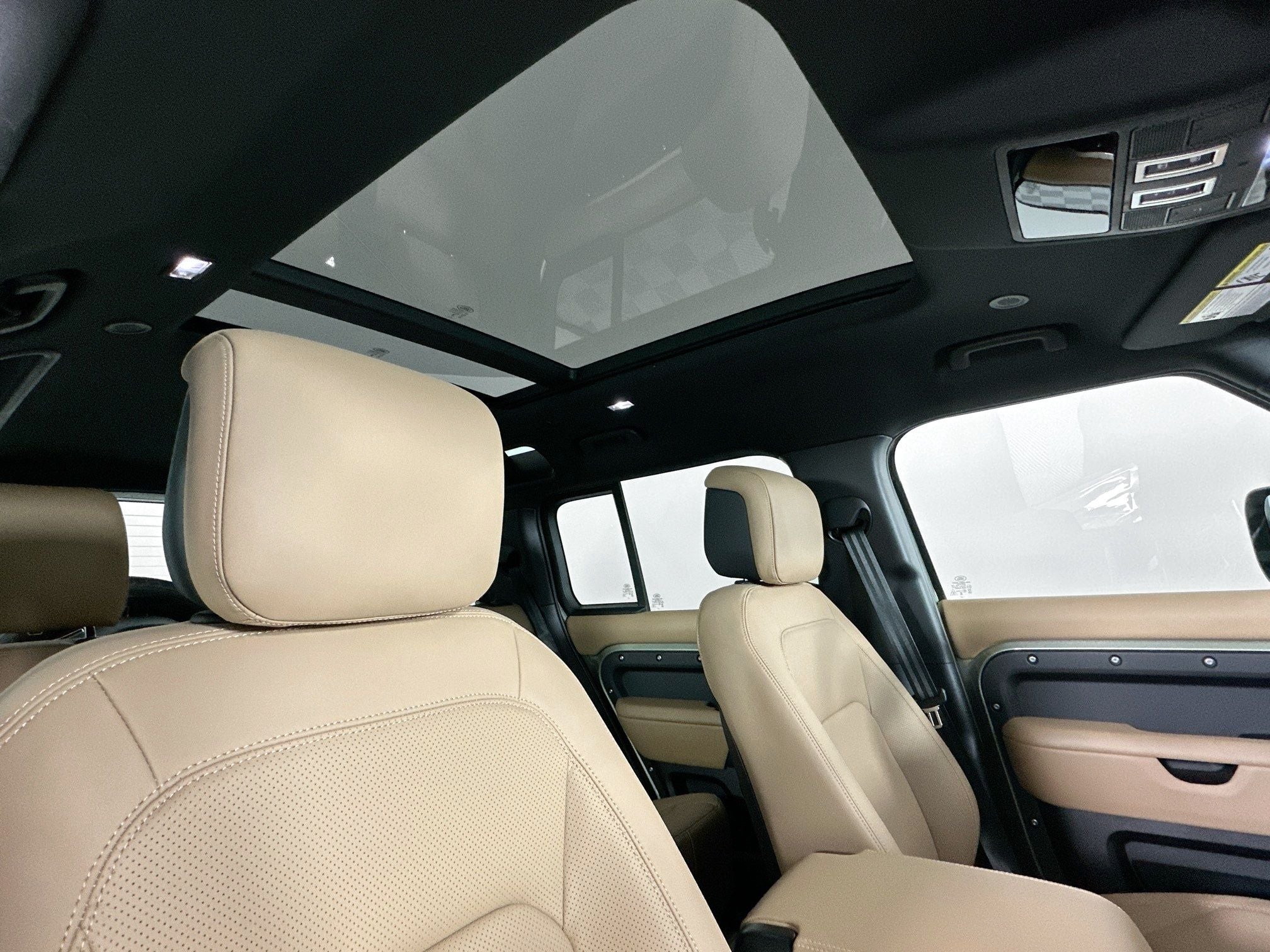 2025 Land Rover Defender 110 S