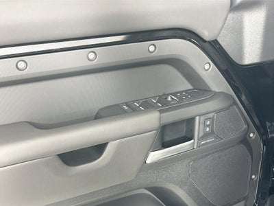 2026 Land Rover Defender 110 S