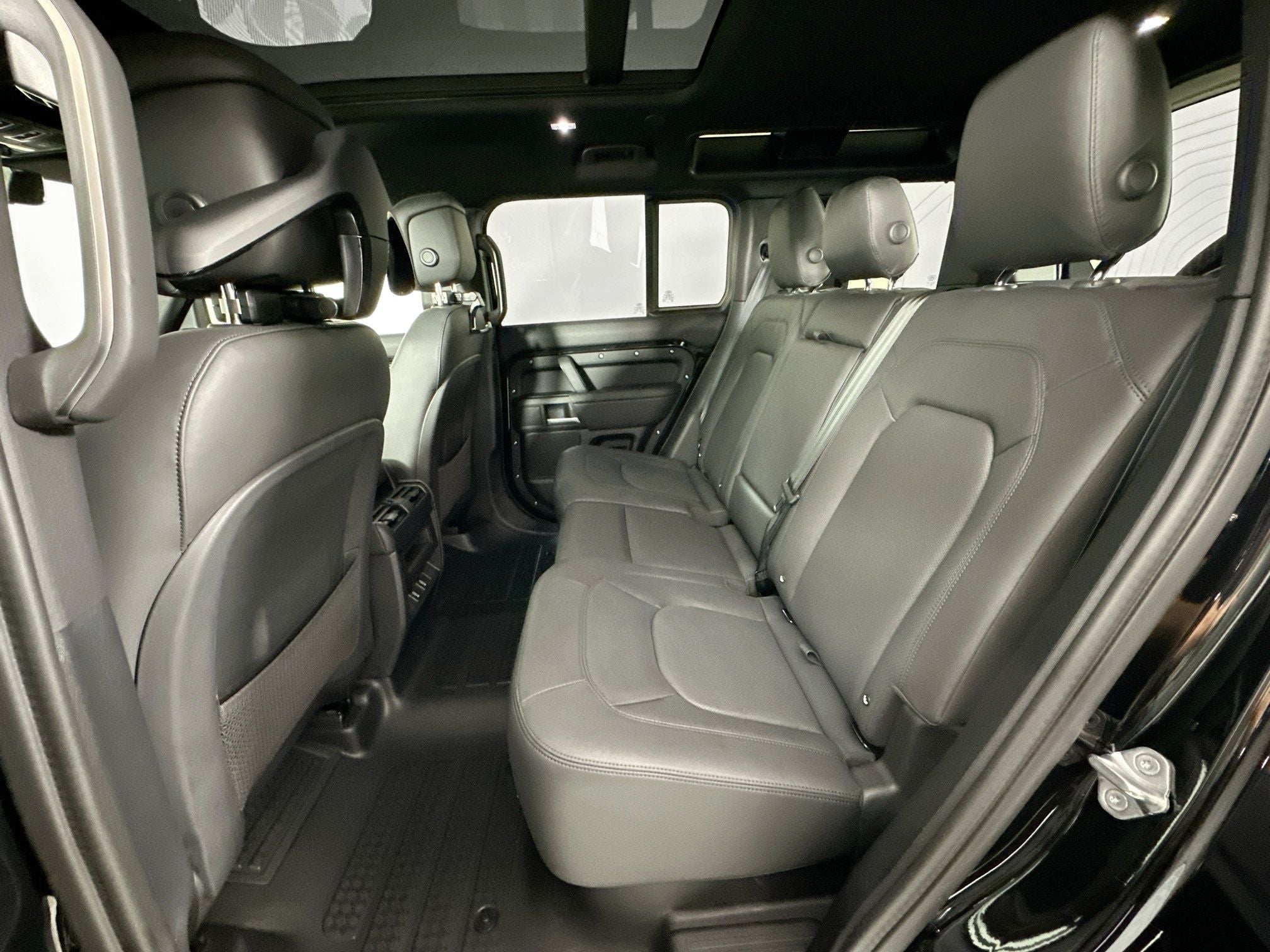 2026 Land Rover Defender 110 S