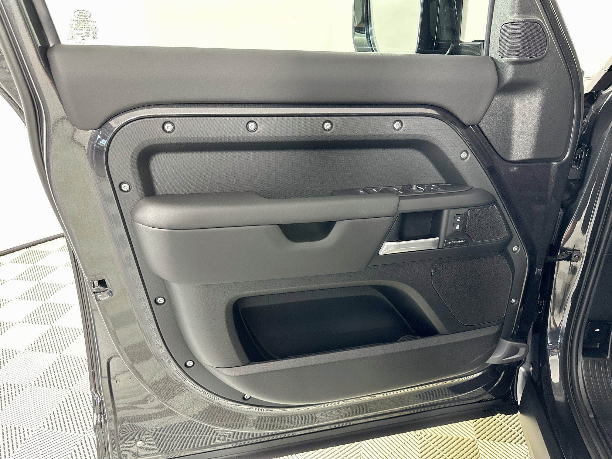 2026 Land Rover Defender 110 S