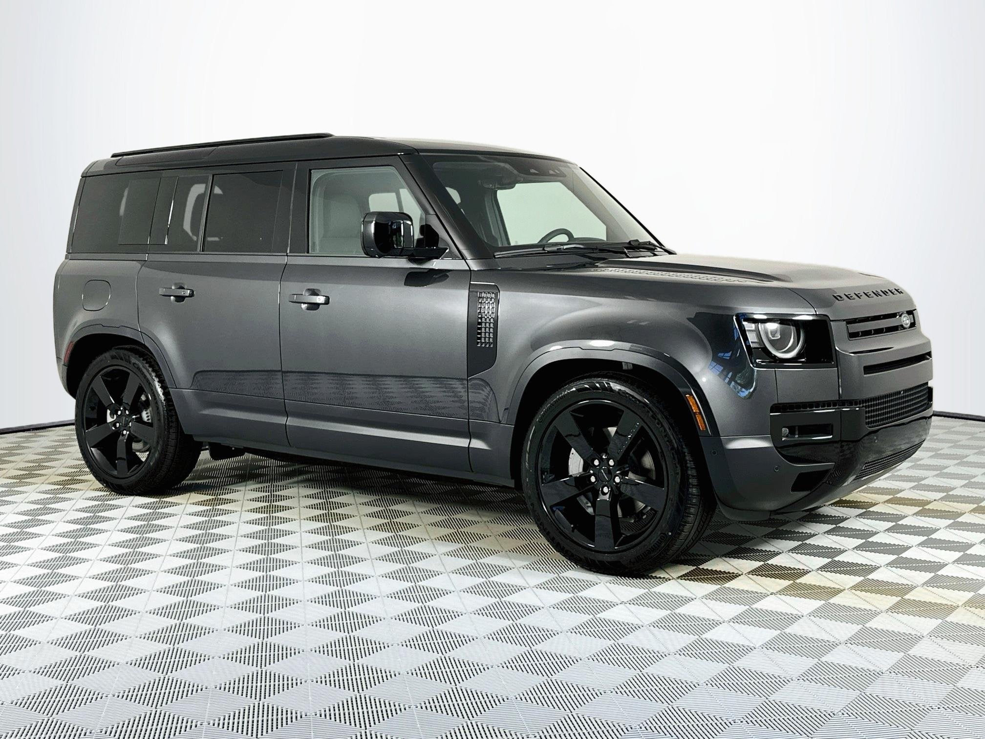 2026 Land Rover Defender 110 S