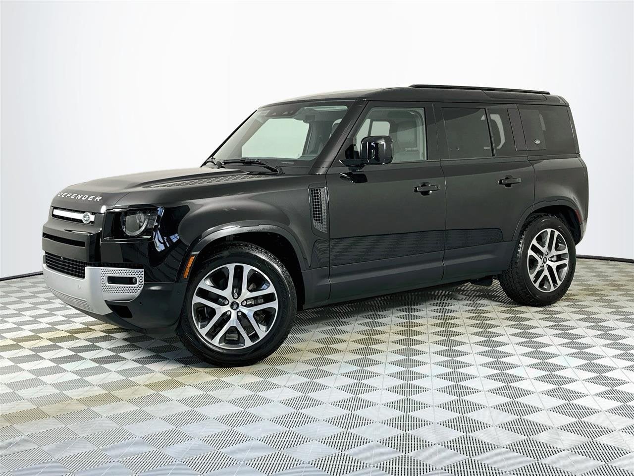 2024 Land Rover Defender 110 S