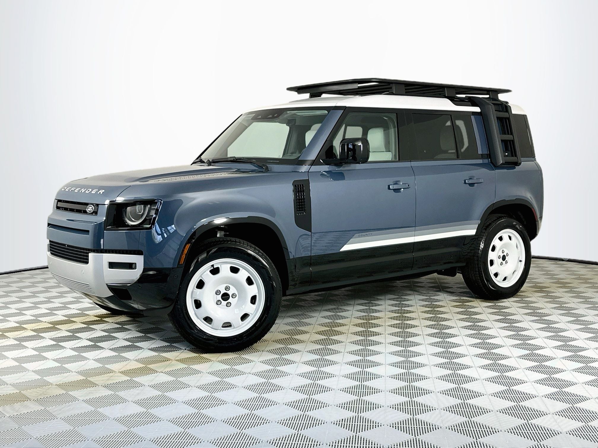 2026 Land Rover Defender 110 S
