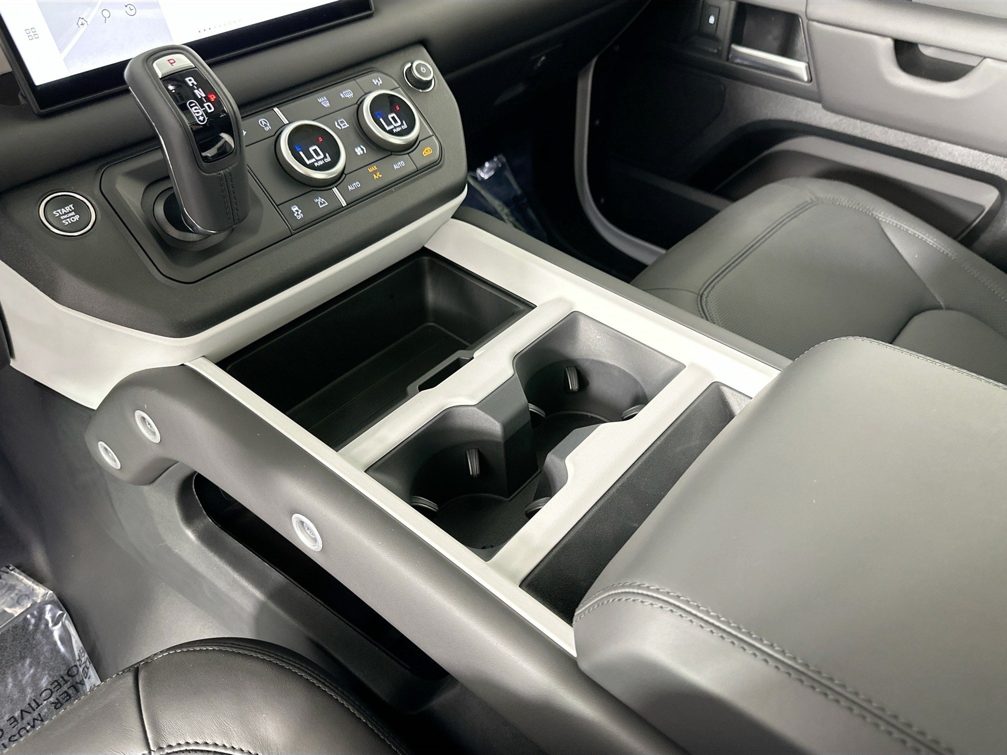 2025 Land Rover Defender 110 S