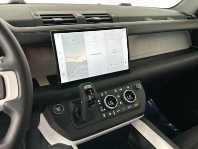 2025 Land Rover Defender 110 S