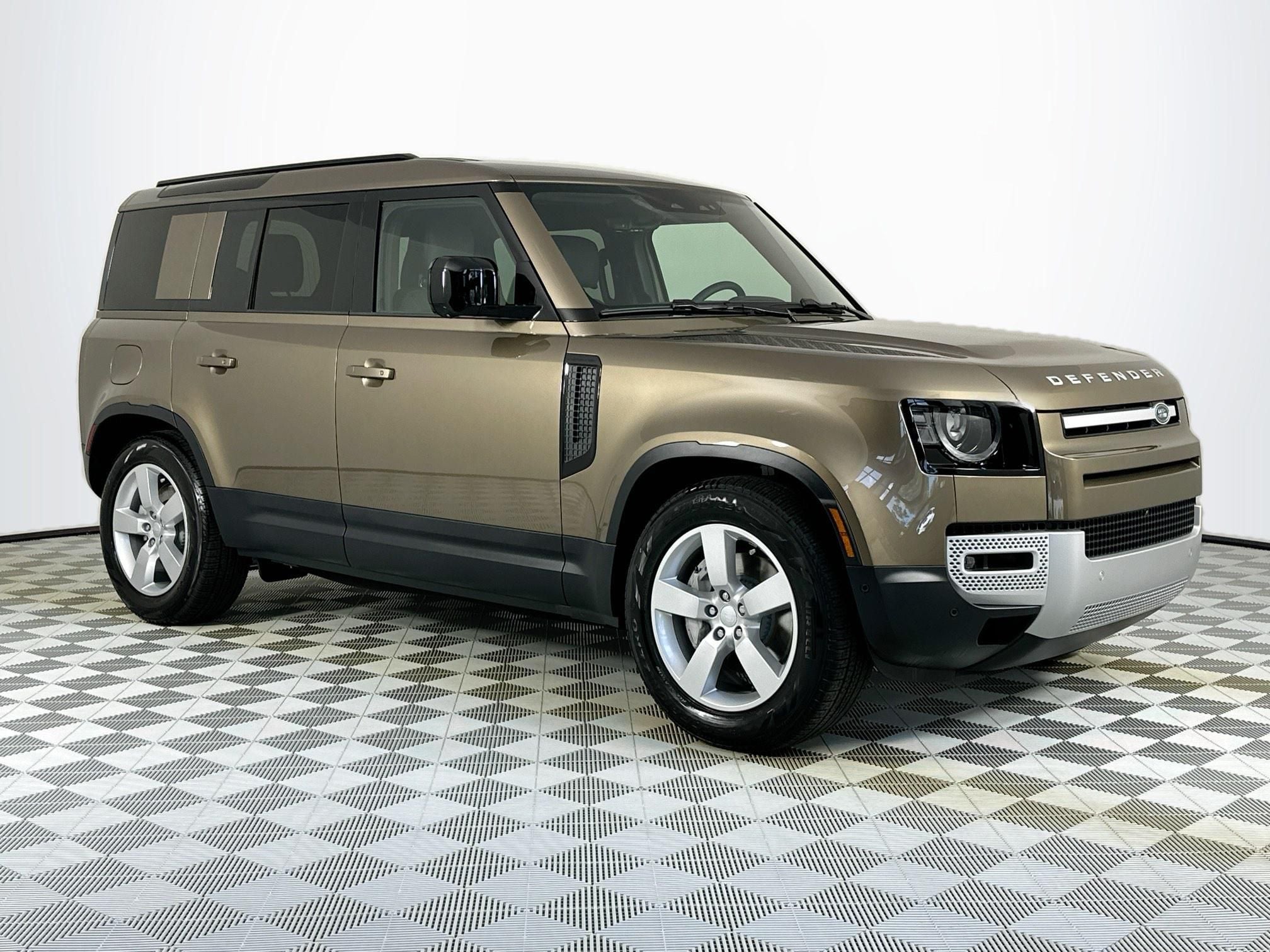 2025 Land Rover Defender 110 S