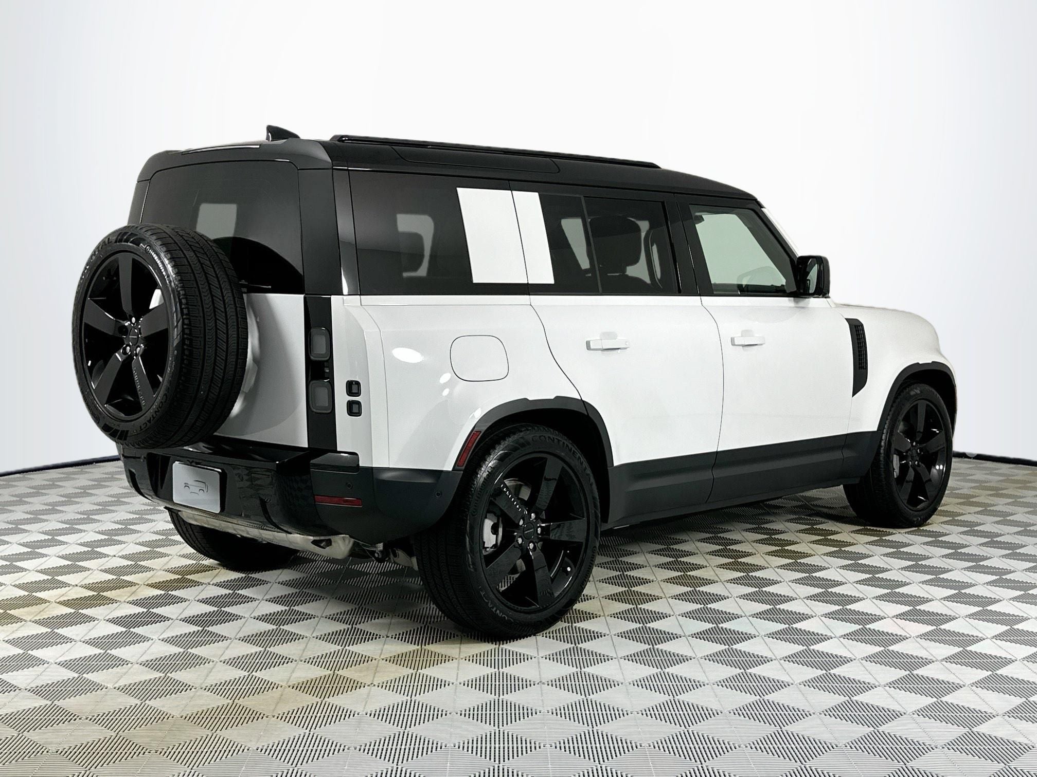 2026 Land Rover Defender 110 S