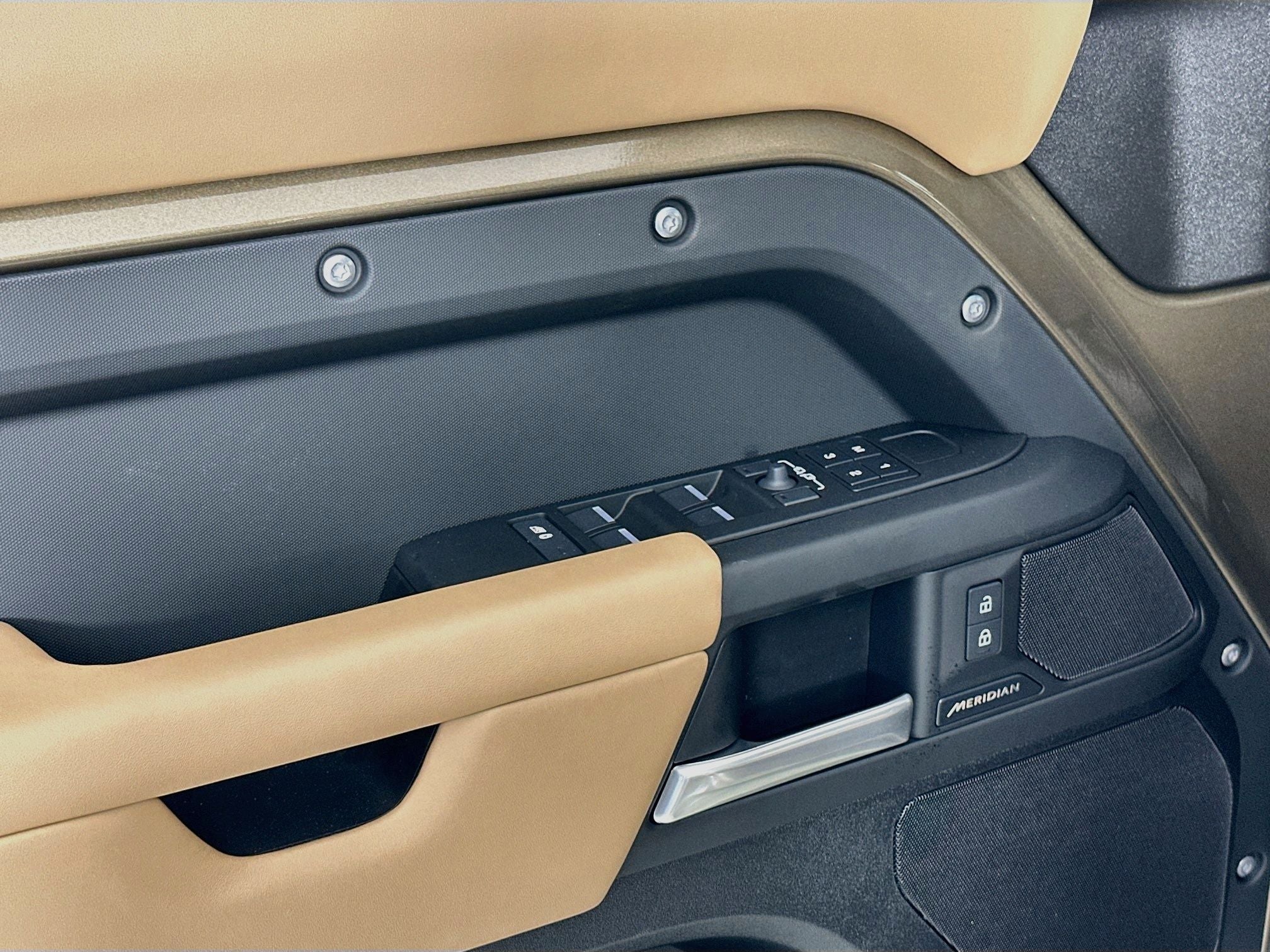 2026 Land Rover Defender 110 S