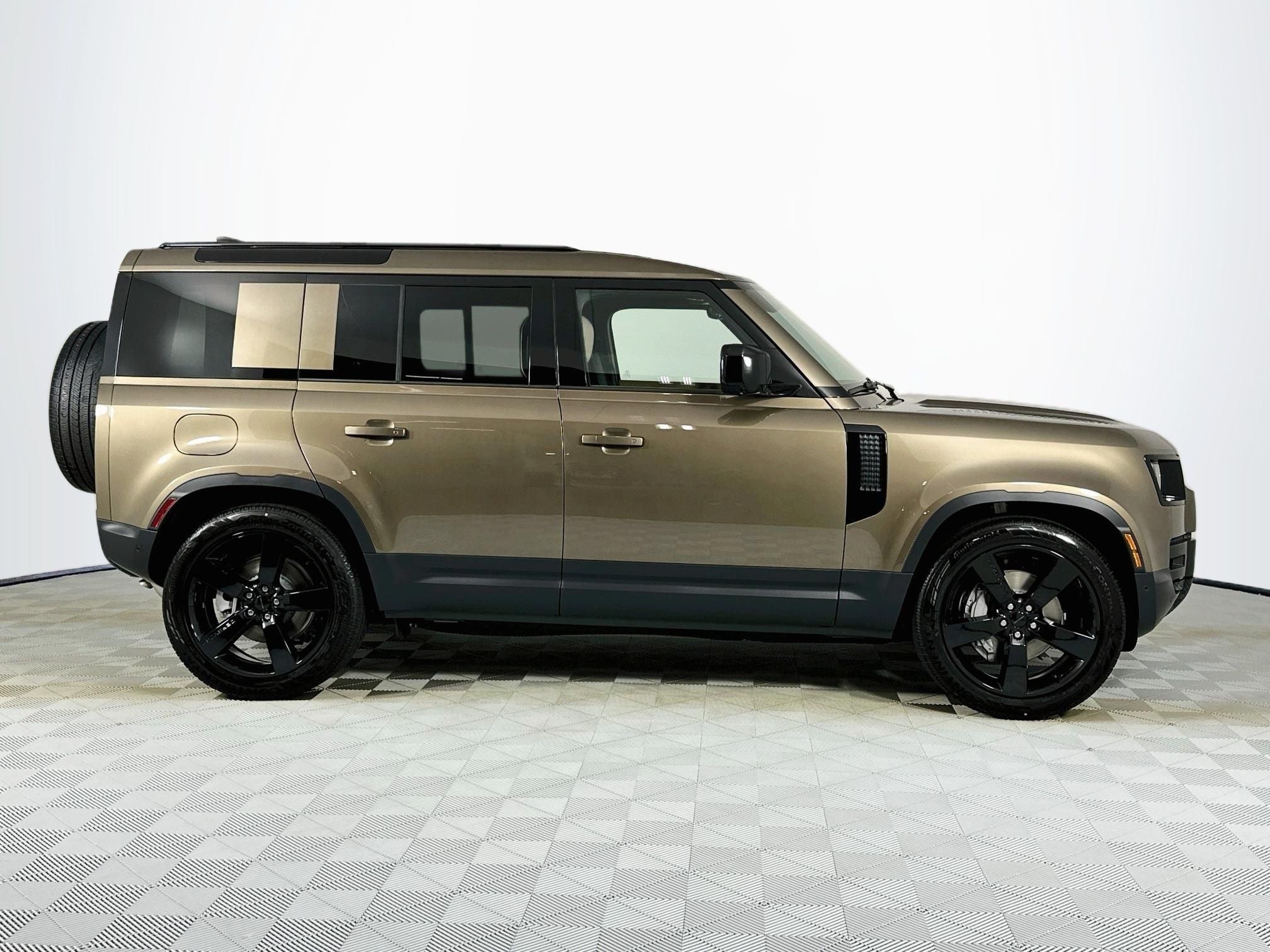 2026 Land Rover Defender 110 S
