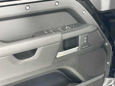 2025 Land Rover Defender 110 S