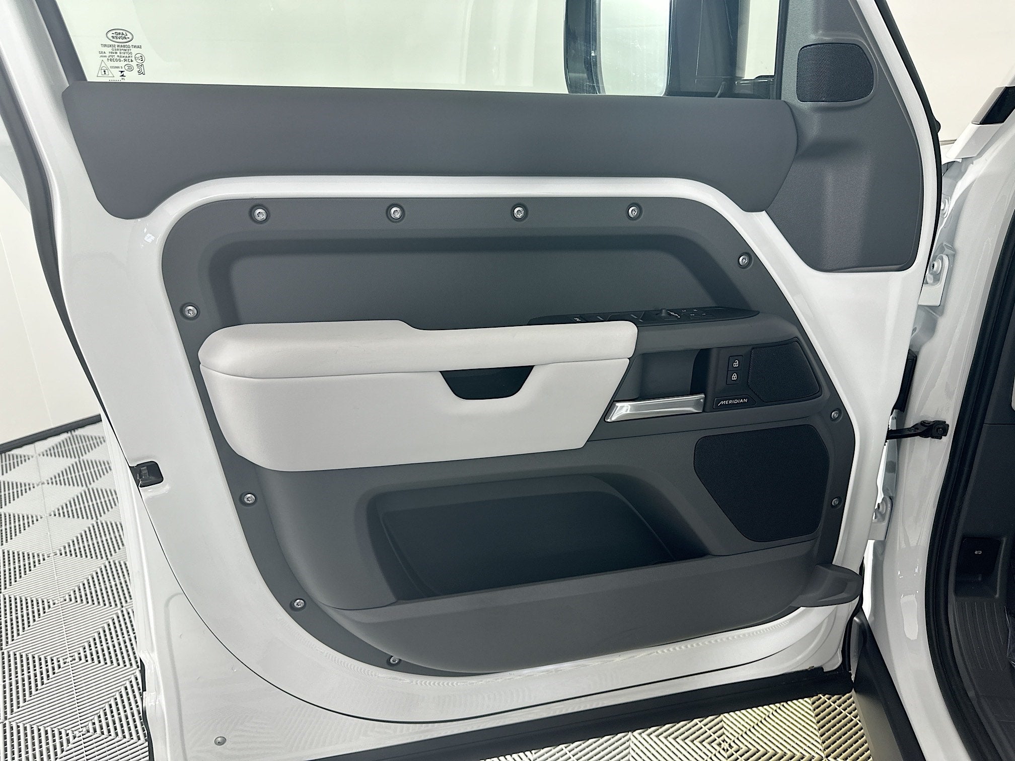 2026 Land Rover Defender 110 S