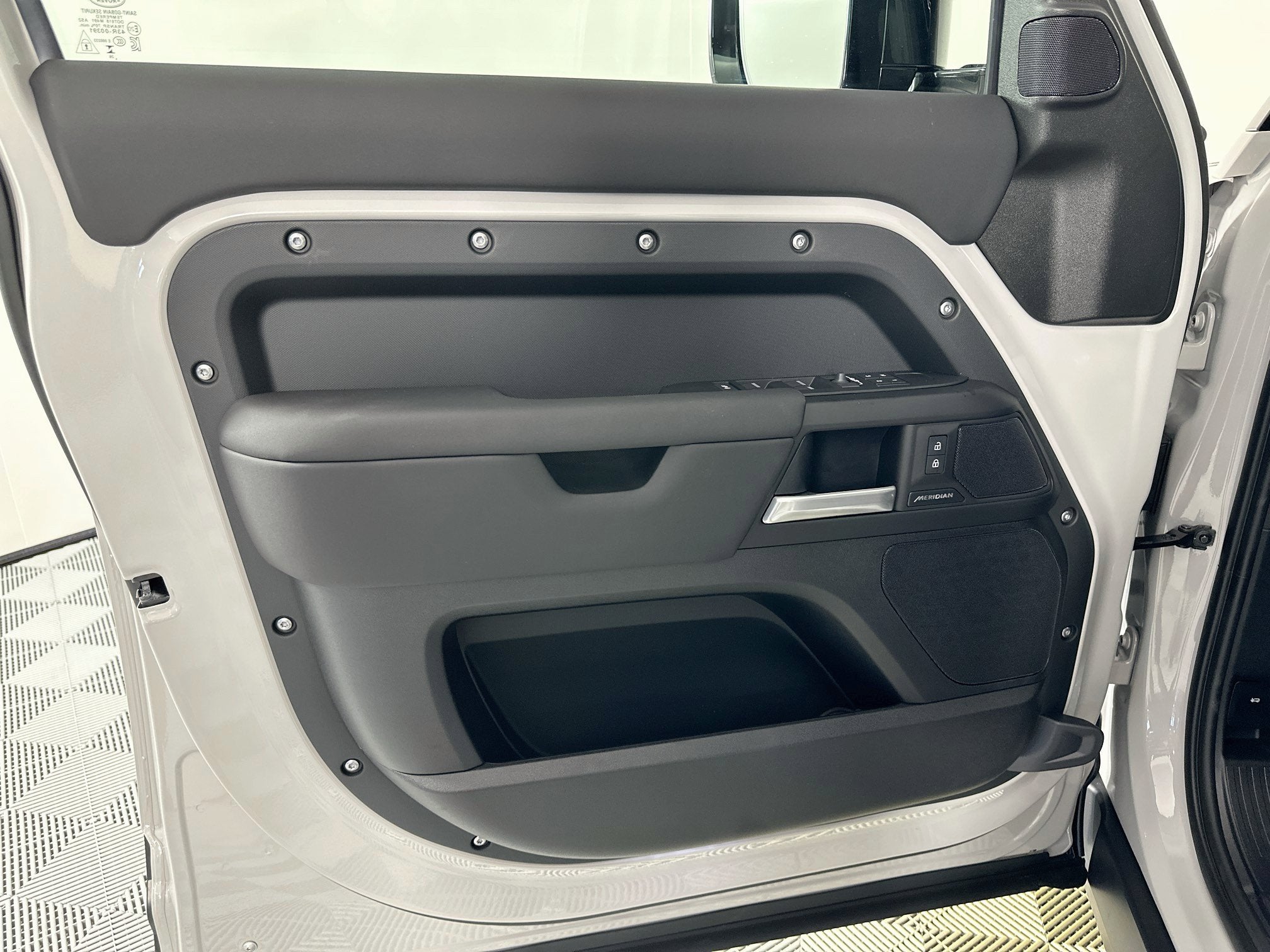 2026 Land Rover Defender 110 S