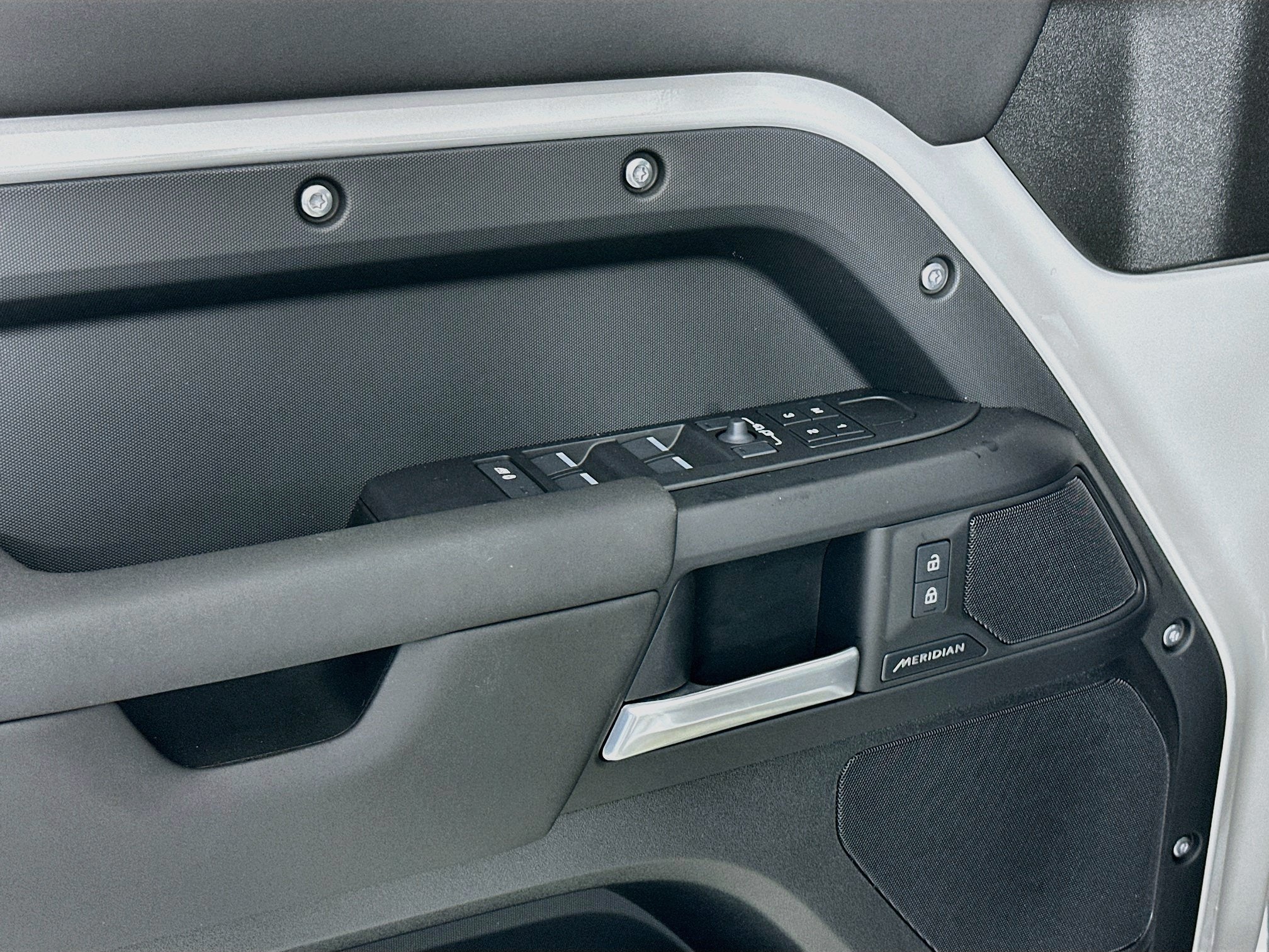 2026 Land Rover Defender 110 S