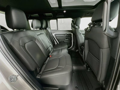 2026 Land Rover Defender 110 S