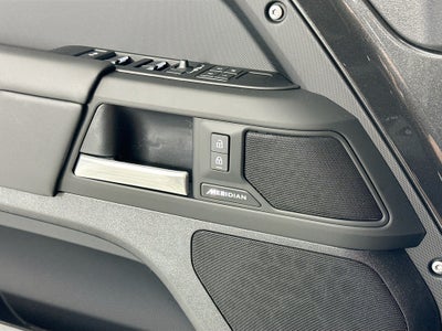 2025 Land Rover Defender 110 S