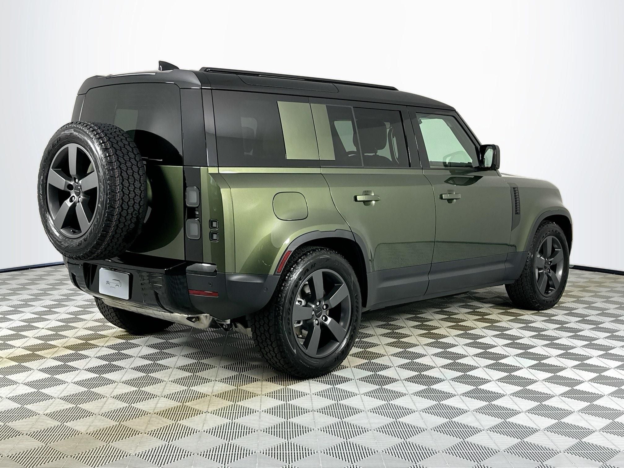 2026 Land Rover Defender 110 S