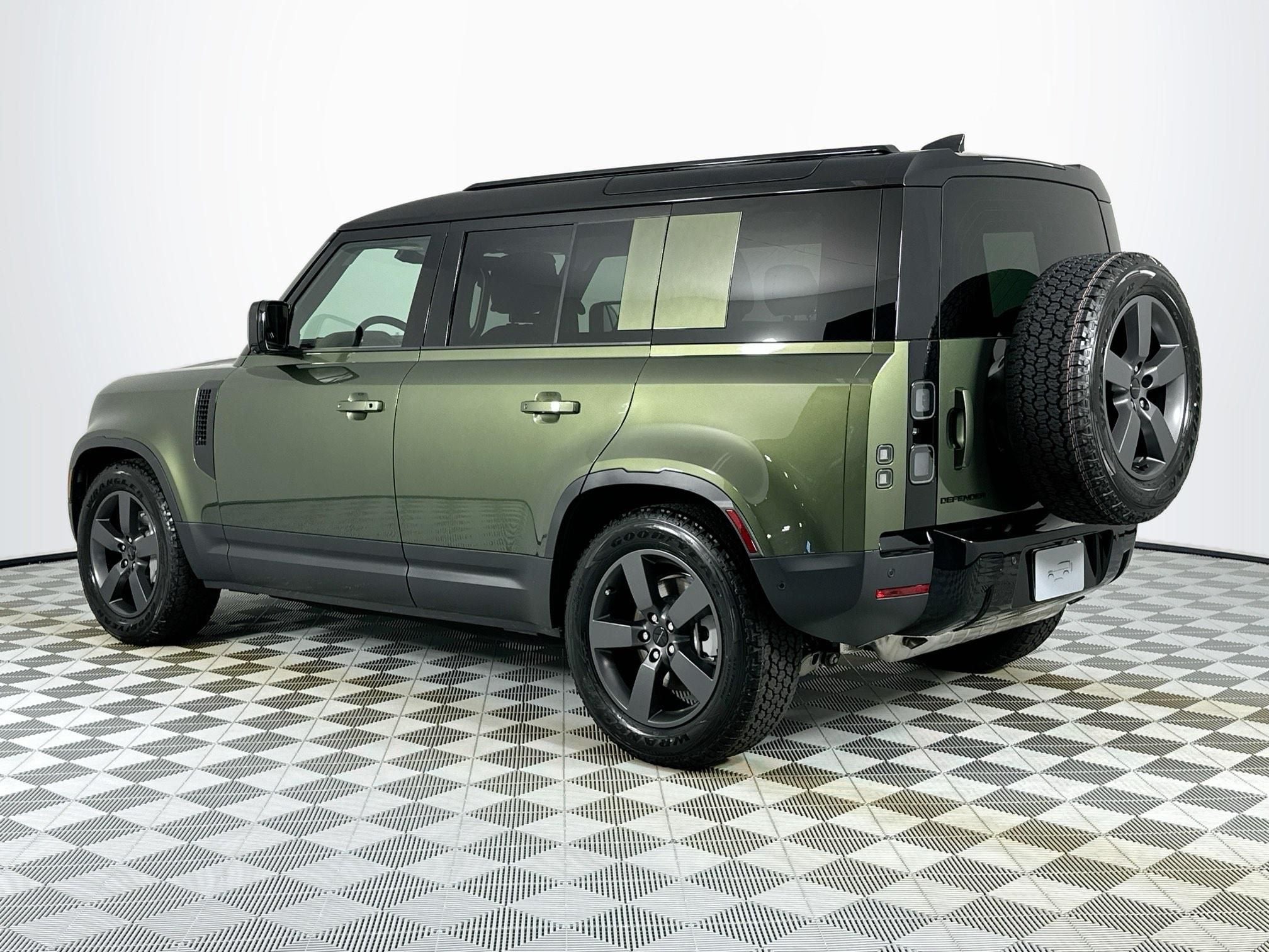 2026 Land Rover Defender 110 S