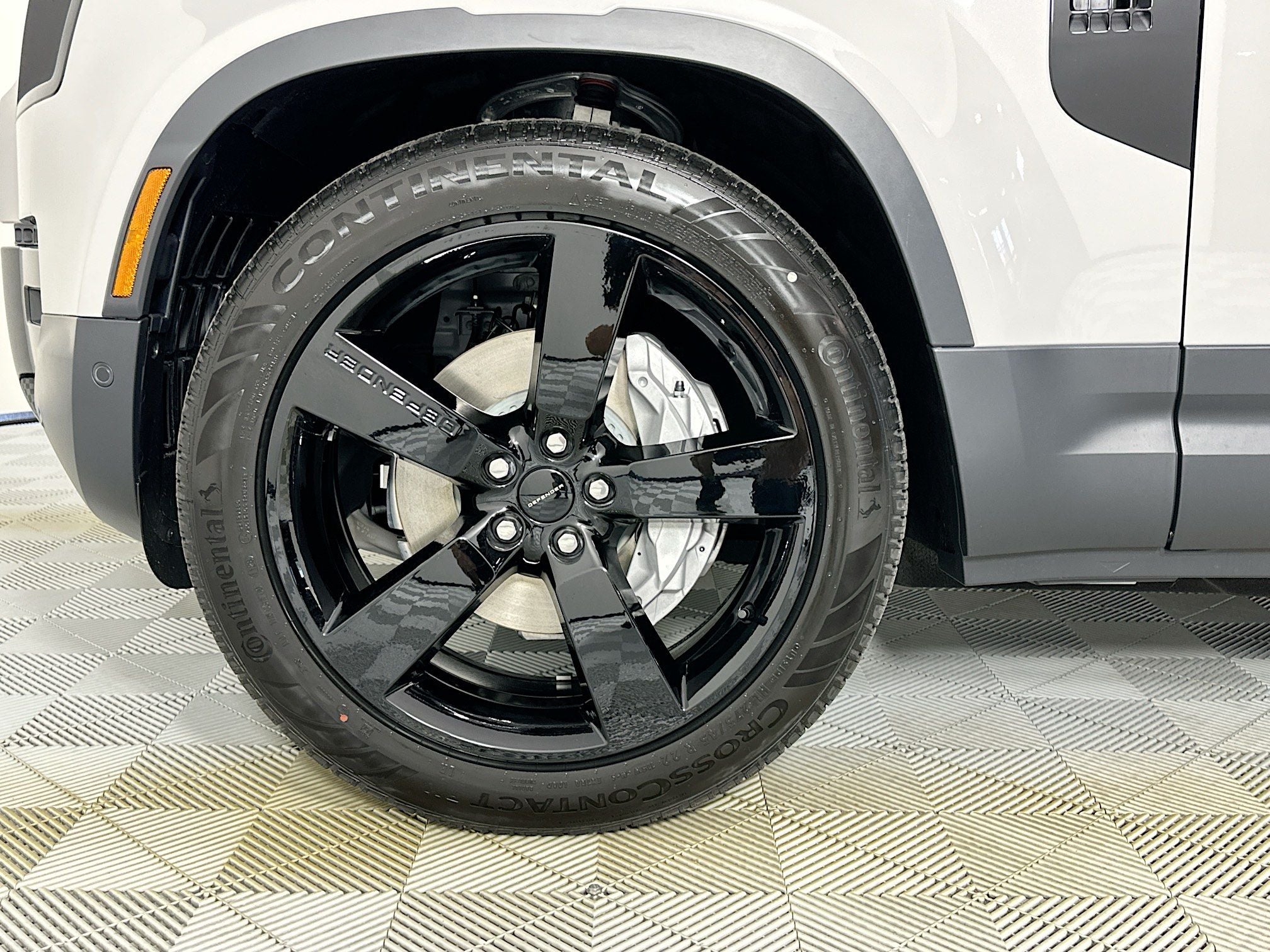 2026 Land Rover Defender 110 S