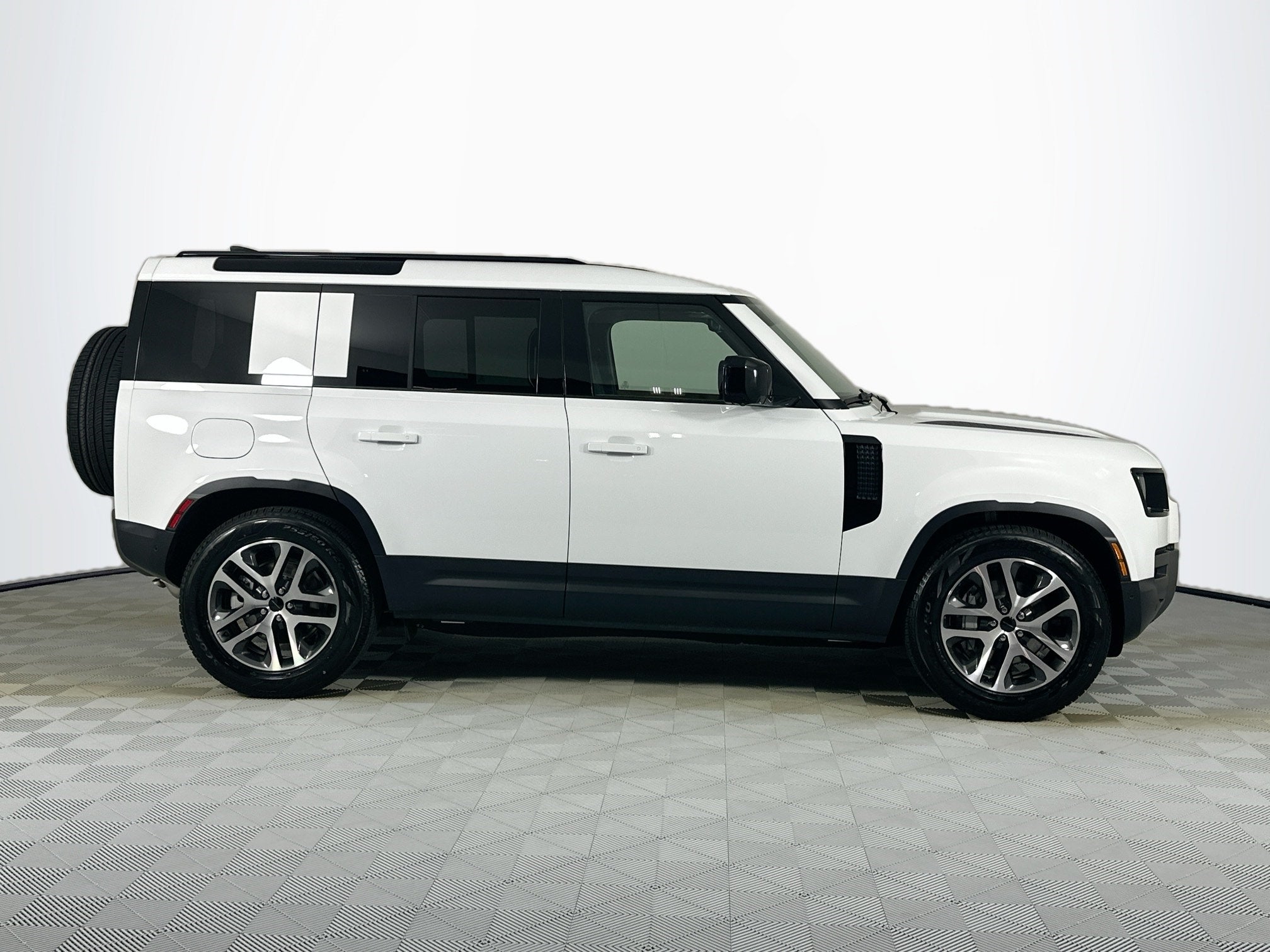 2026 Land Rover Defender 110 S