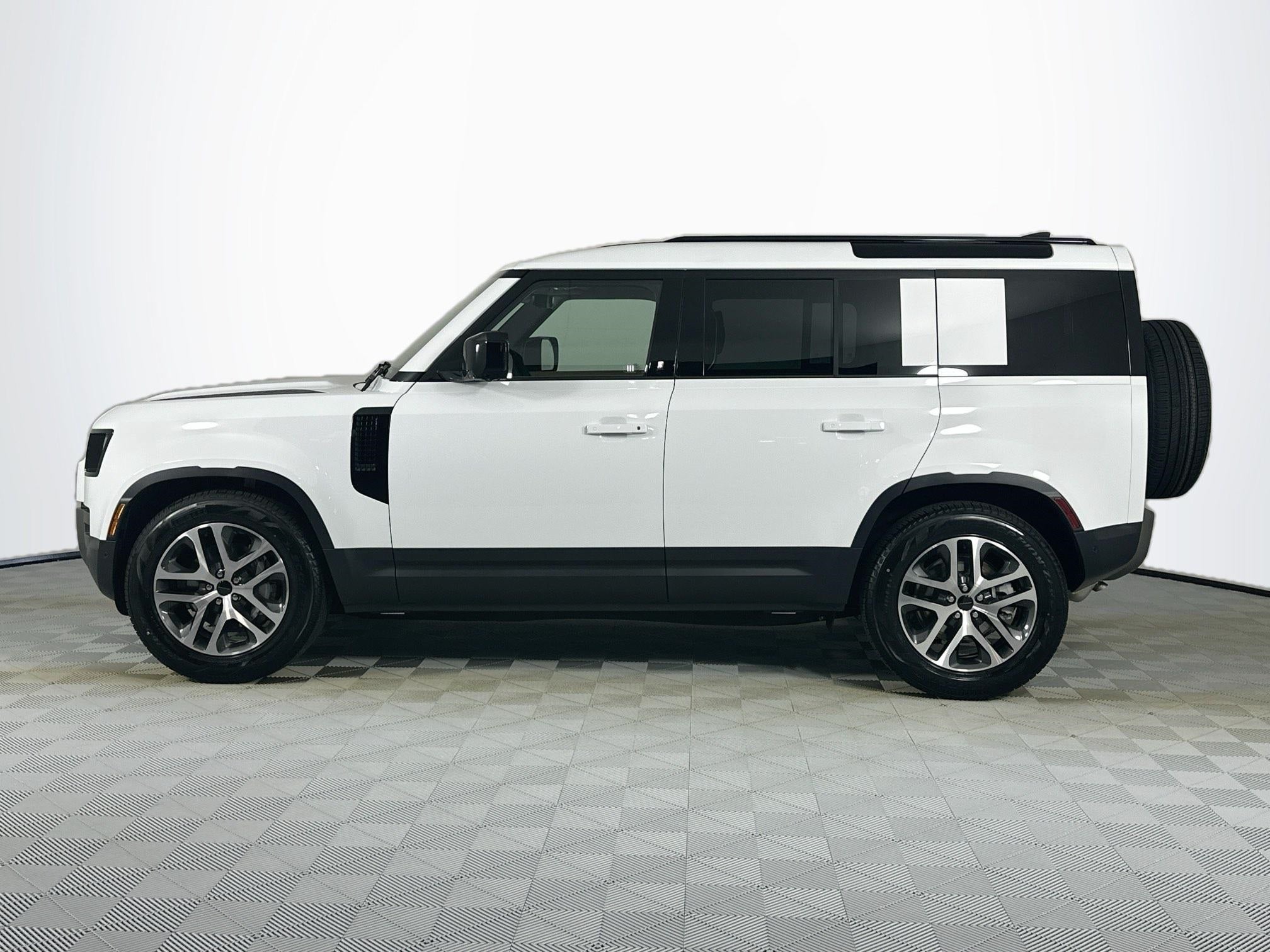 2026 Land Rover Defender 110 S