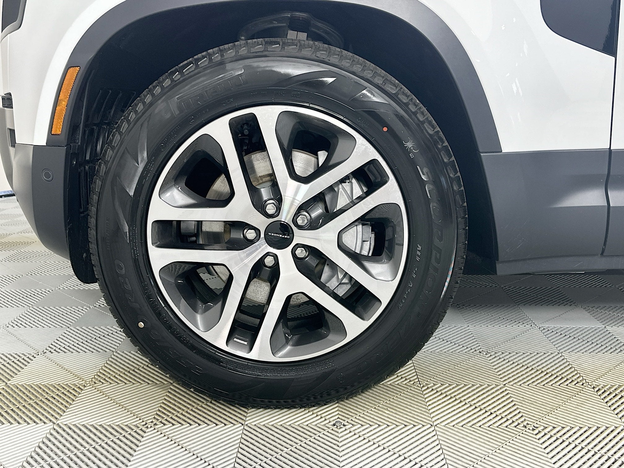 2026 Land Rover Defender 110 S