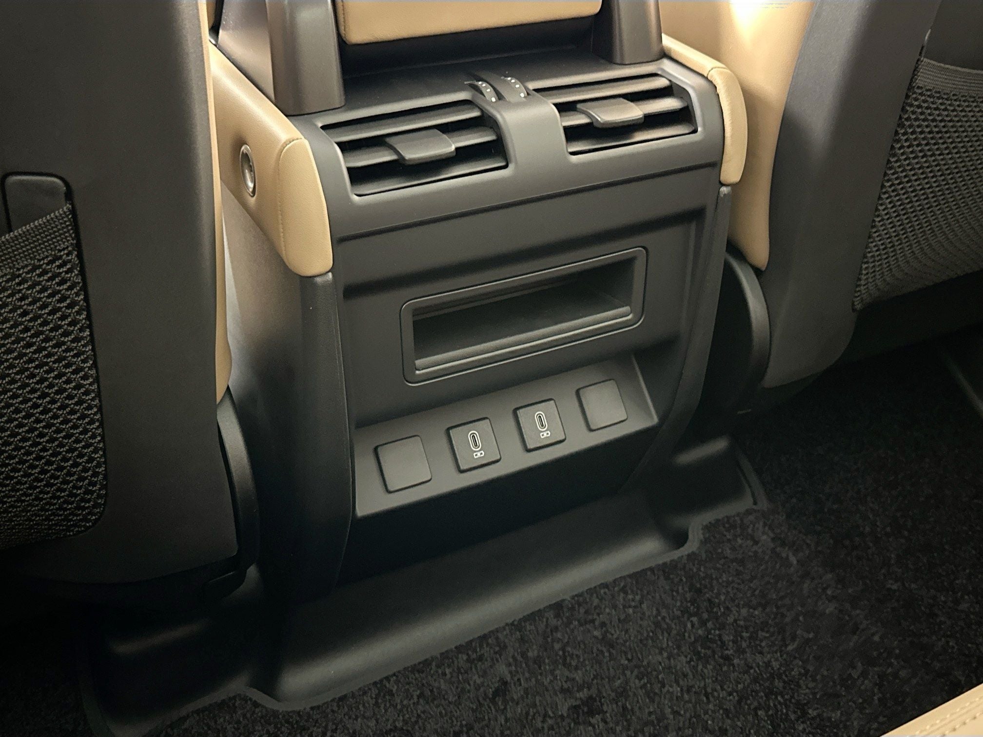 2026 Land Rover Defender 110 S