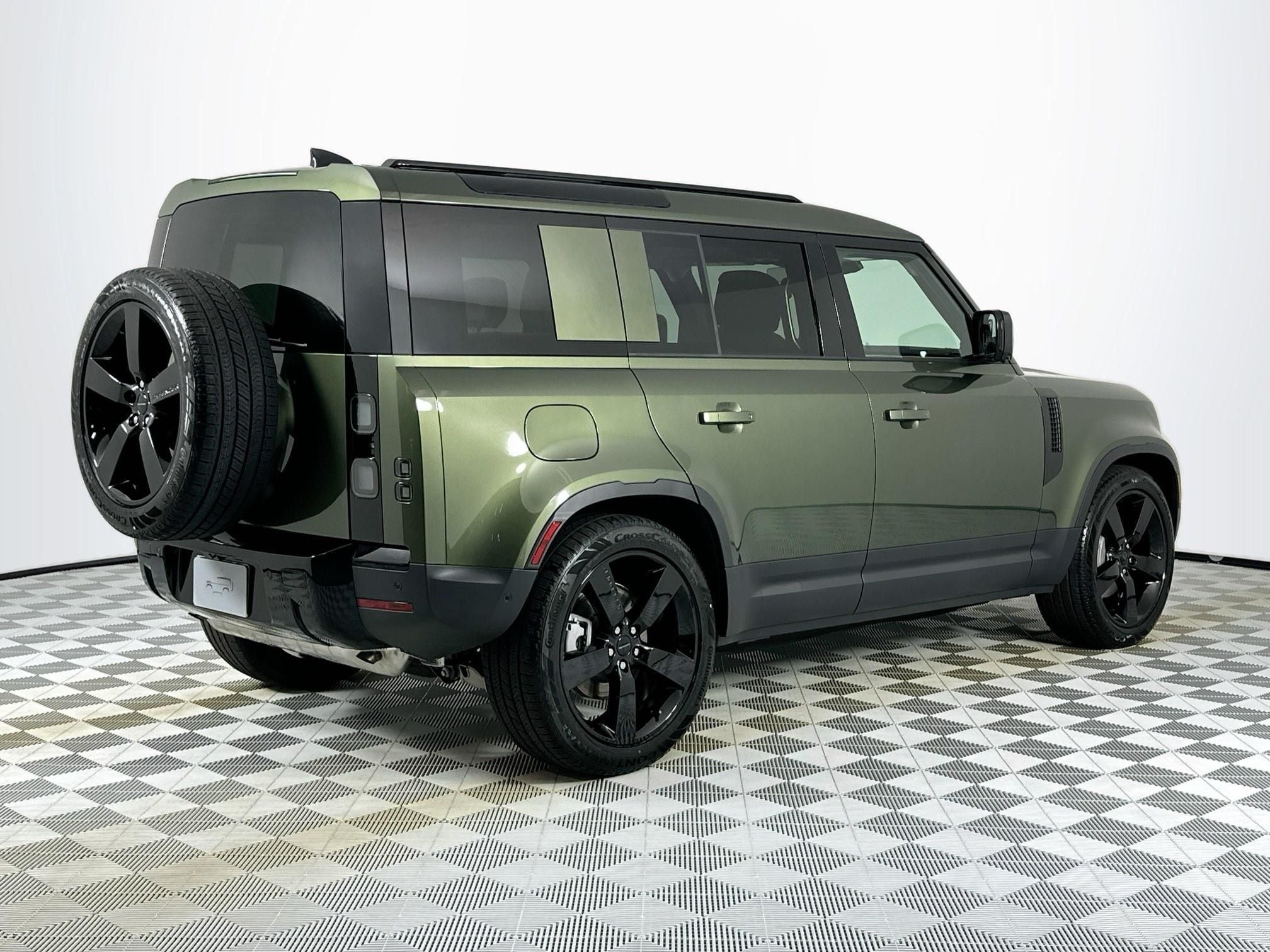 2026 Land Rover Defender 110 S