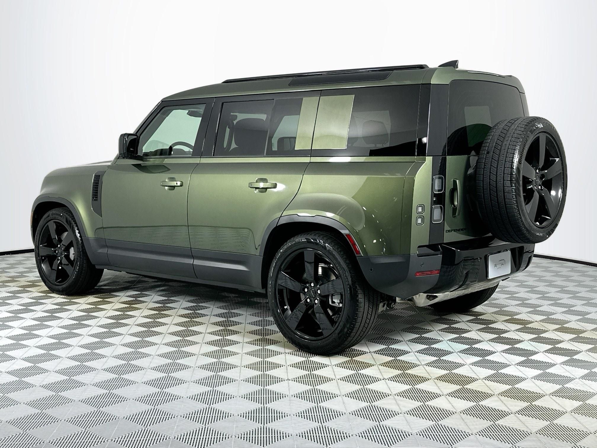 2026 Land Rover Defender 110 S